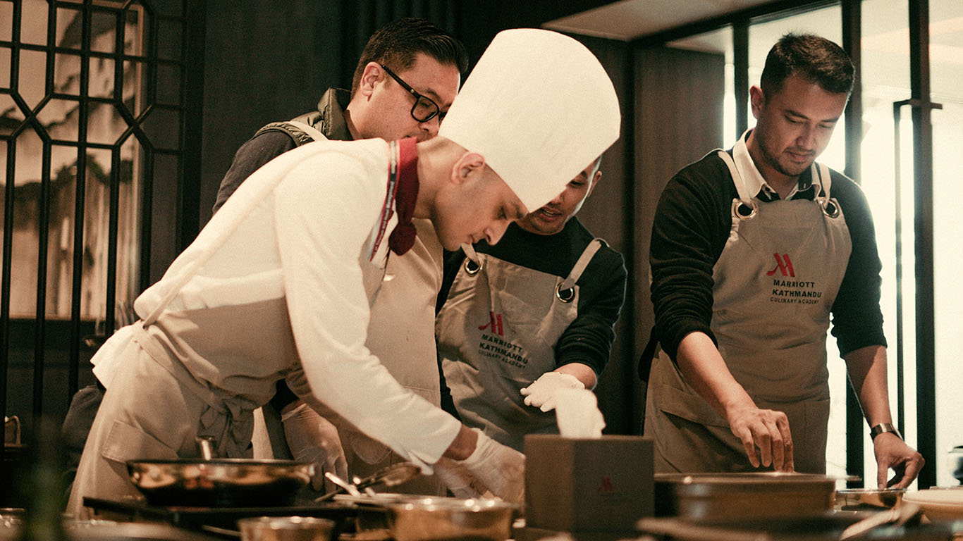 Why Hire a Noosa Gas Tech for Your Commercial Kitchen Gas Services Qld